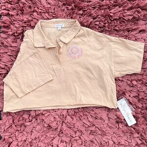 Women’s Collared Cropped Graphic Shirt